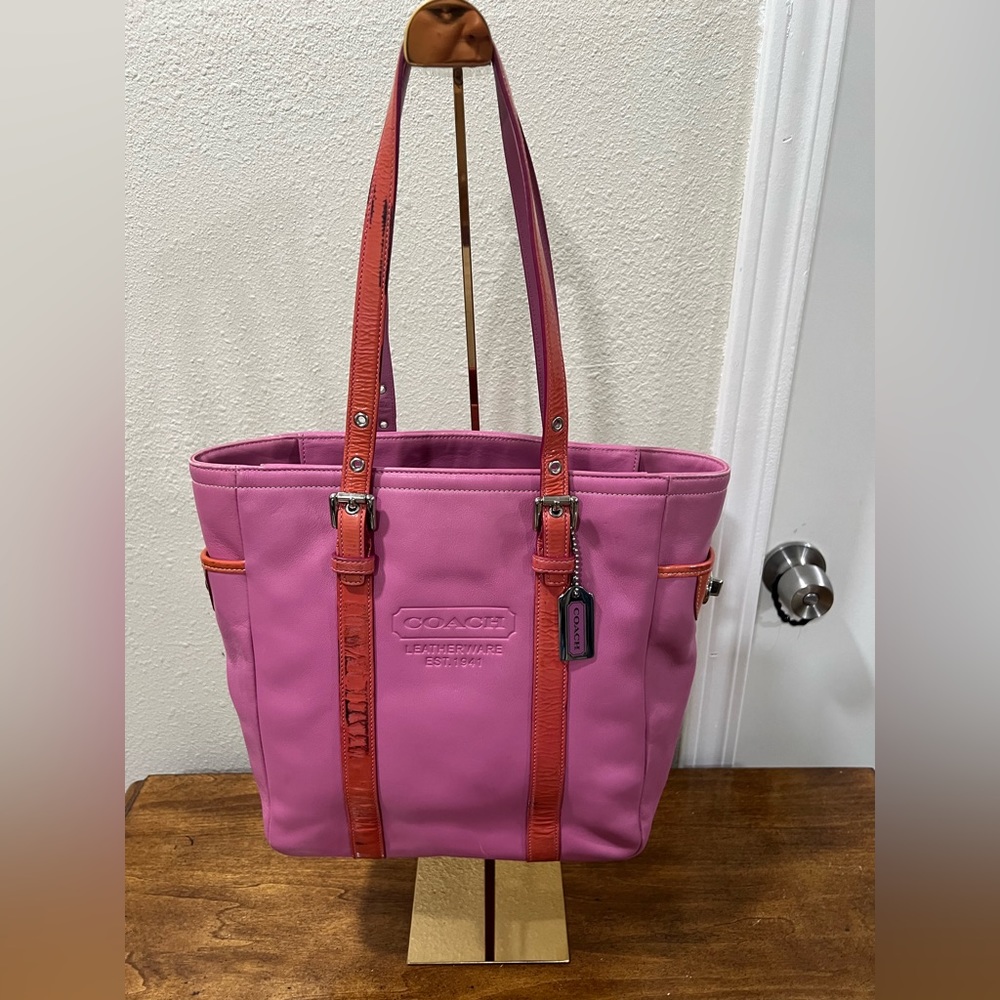COACH Gallery Pink Leather Tote Bag-Authentic